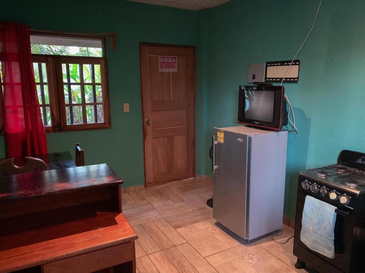 Valerie Emanuel Apartments Bocas Town Luaran gambar