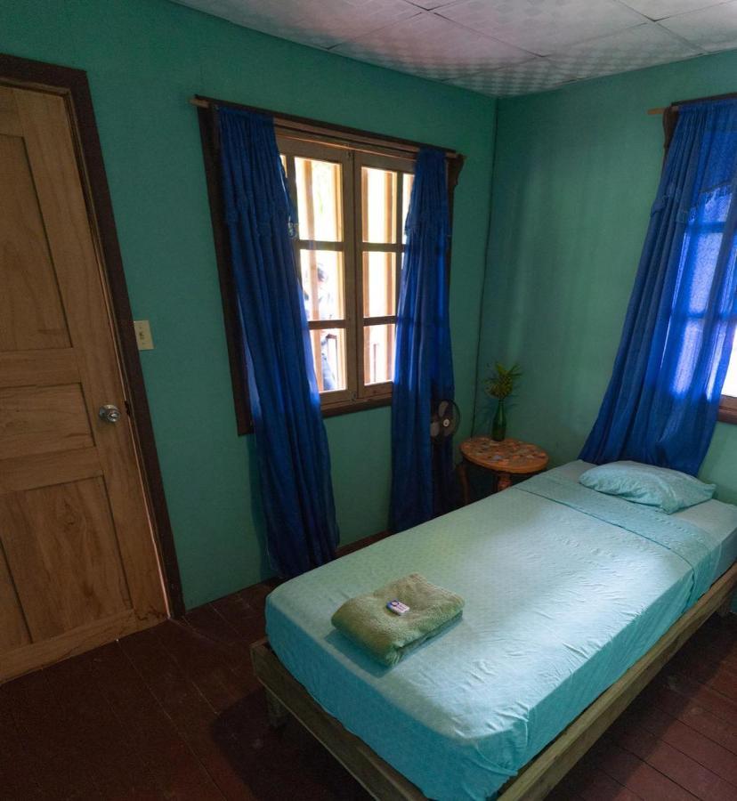 Valerie Emanuel Apartments Bocas Town Luaran gambar