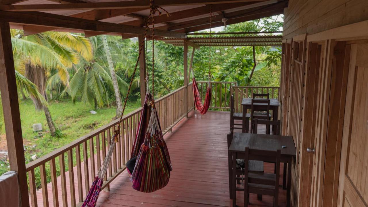 Valerie Emanuel Apartments Bocas Town Luaran gambar