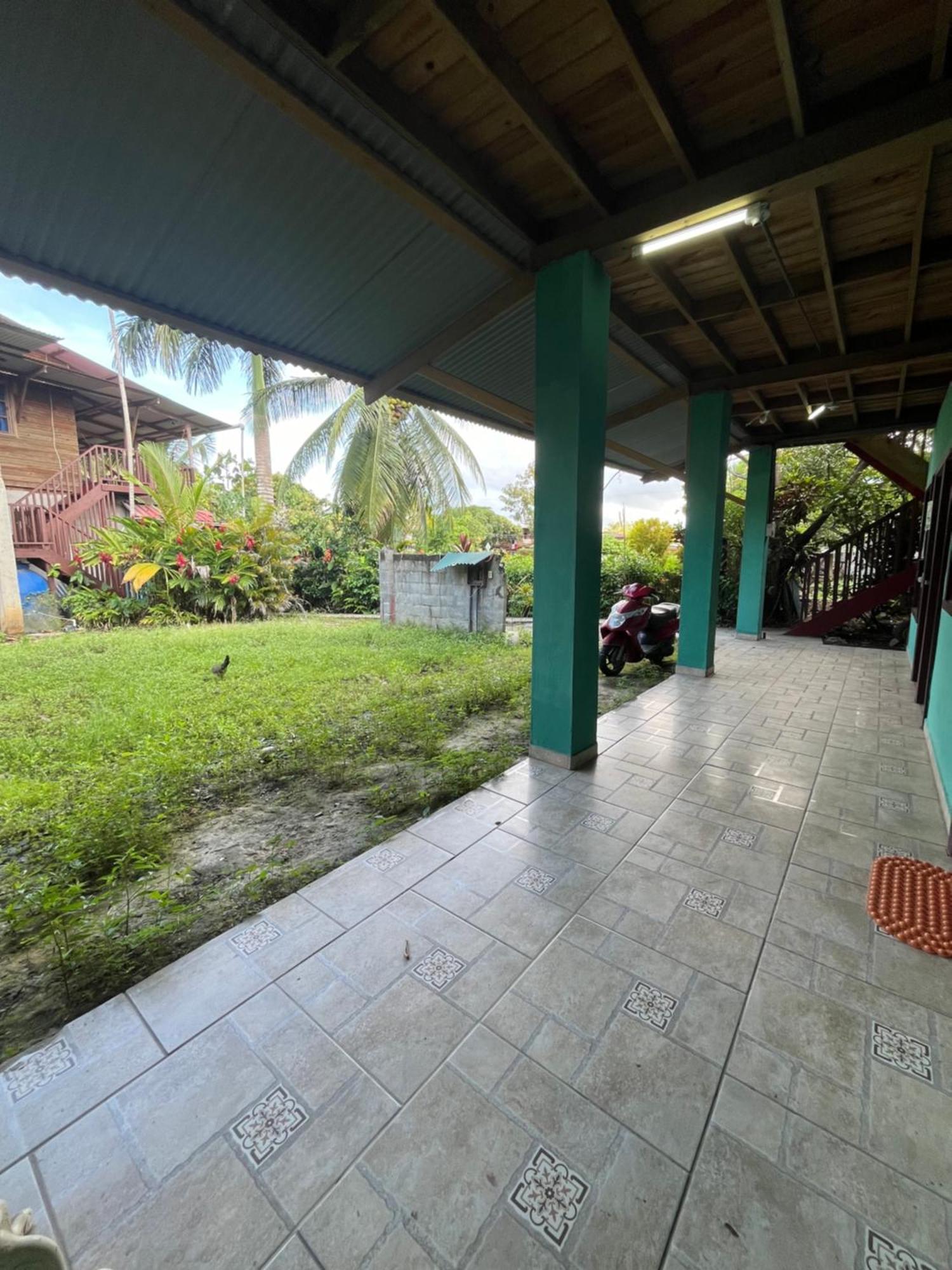 Valerie Emanuel Apartments Bocas Town Luaran gambar