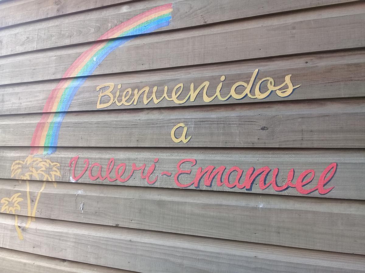 Valerie Emanuel Apartments Bocas Town Luaran gambar