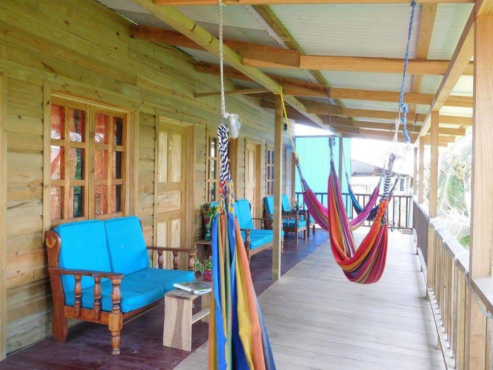 Valerie Emanuel Apartments Bocas Town Luaran gambar
