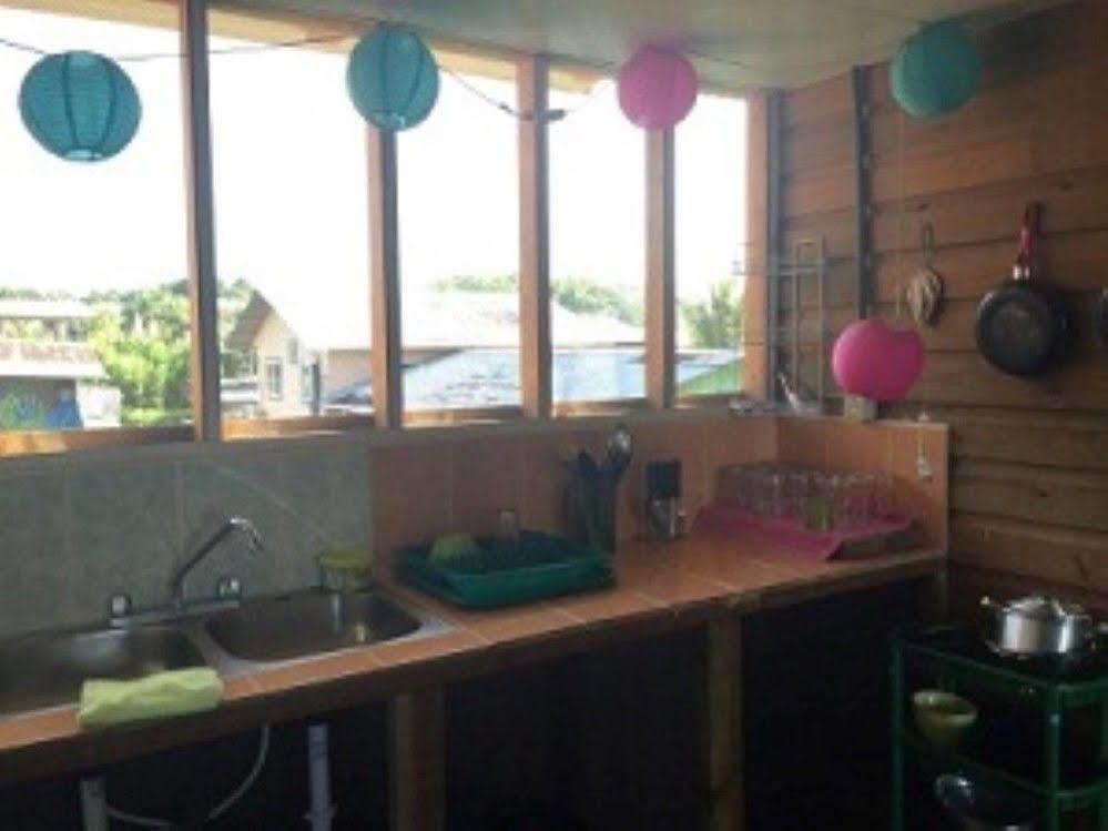 Valerie Emanuel Apartments Bocas Town Luaran gambar