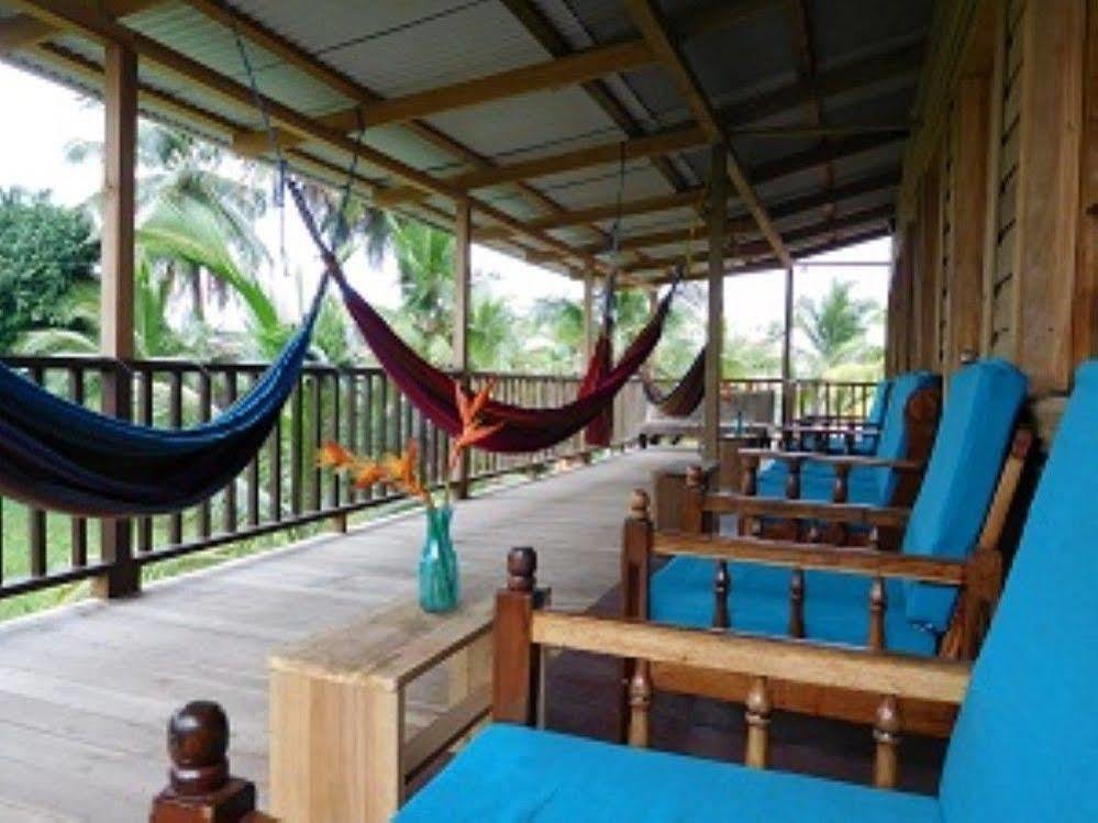 Valerie Emanuel Apartments Bocas Town Luaran gambar